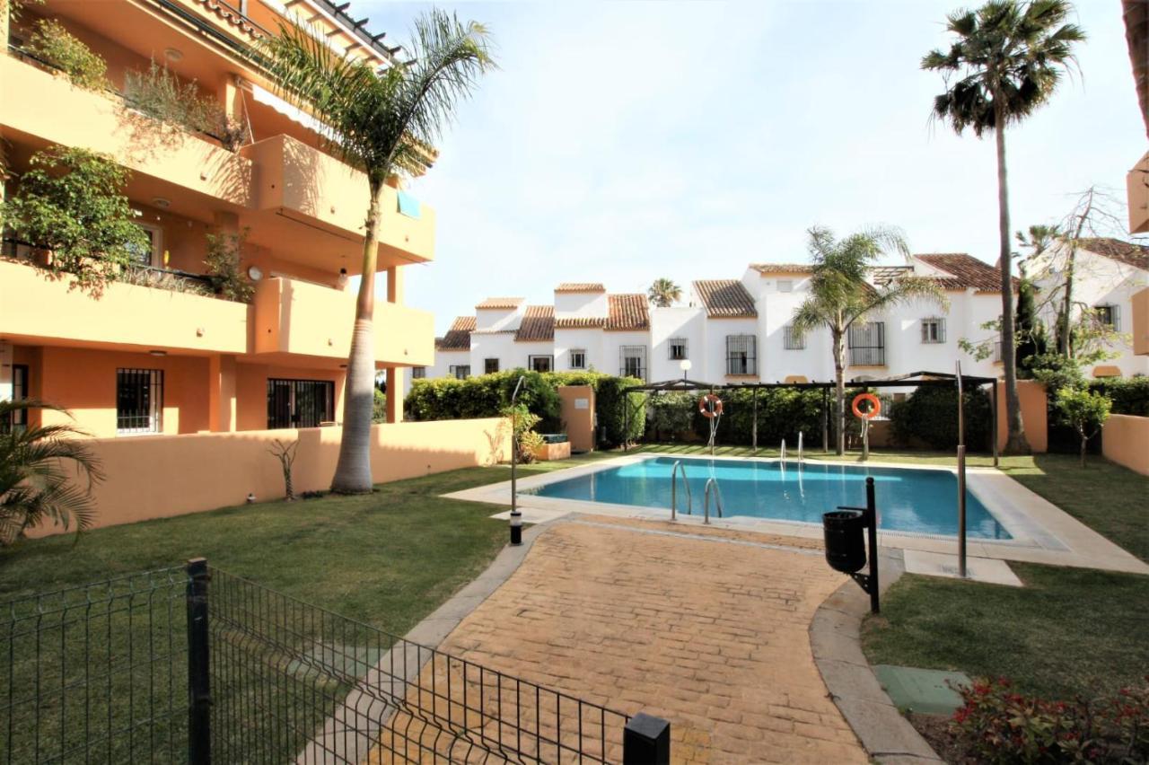 Apartamento Beachfront La Jacaranda Marbella Buitenkant foto