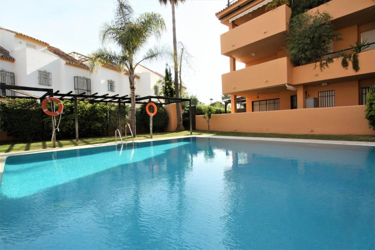 Apartamento Beachfront La Jacaranda Marbella Buitenkant foto