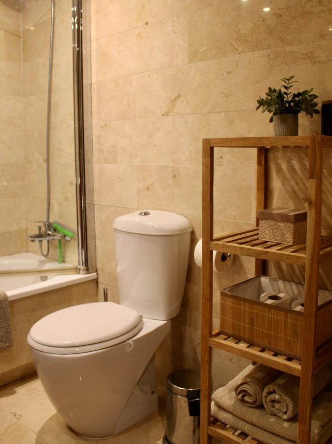 Apartamento Beachfront La Jacaranda Marbella Buitenkant foto